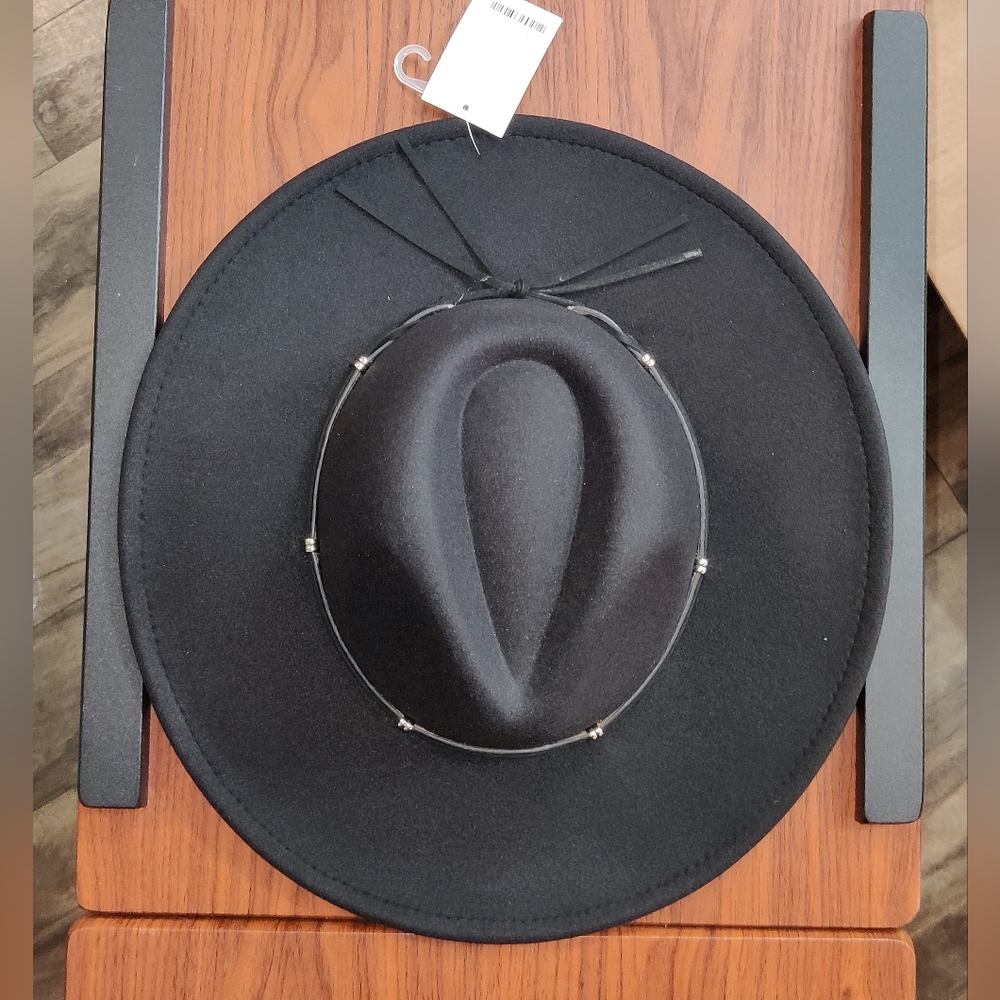 NWT--Knotted Faux Leather Trim Fedora Hat - Picture 2 of 4